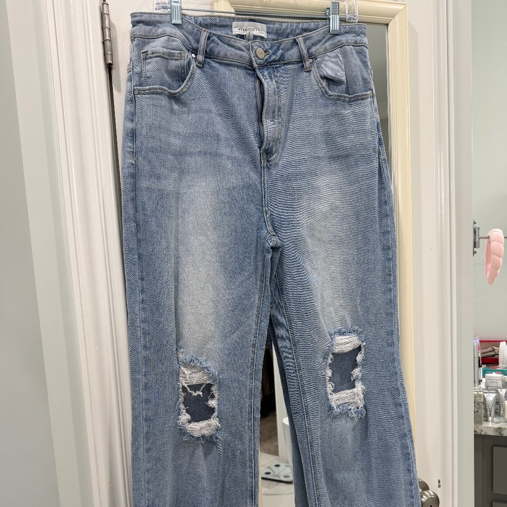 Risen distressed jeans